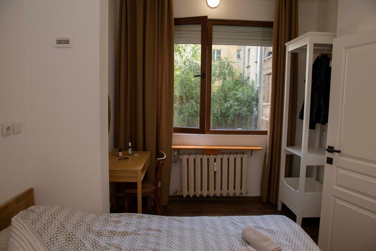 Central Sofia 3-Bedroom Apartment - Urban Art Gallery - Free Parking! Dış mekan fotoğraf