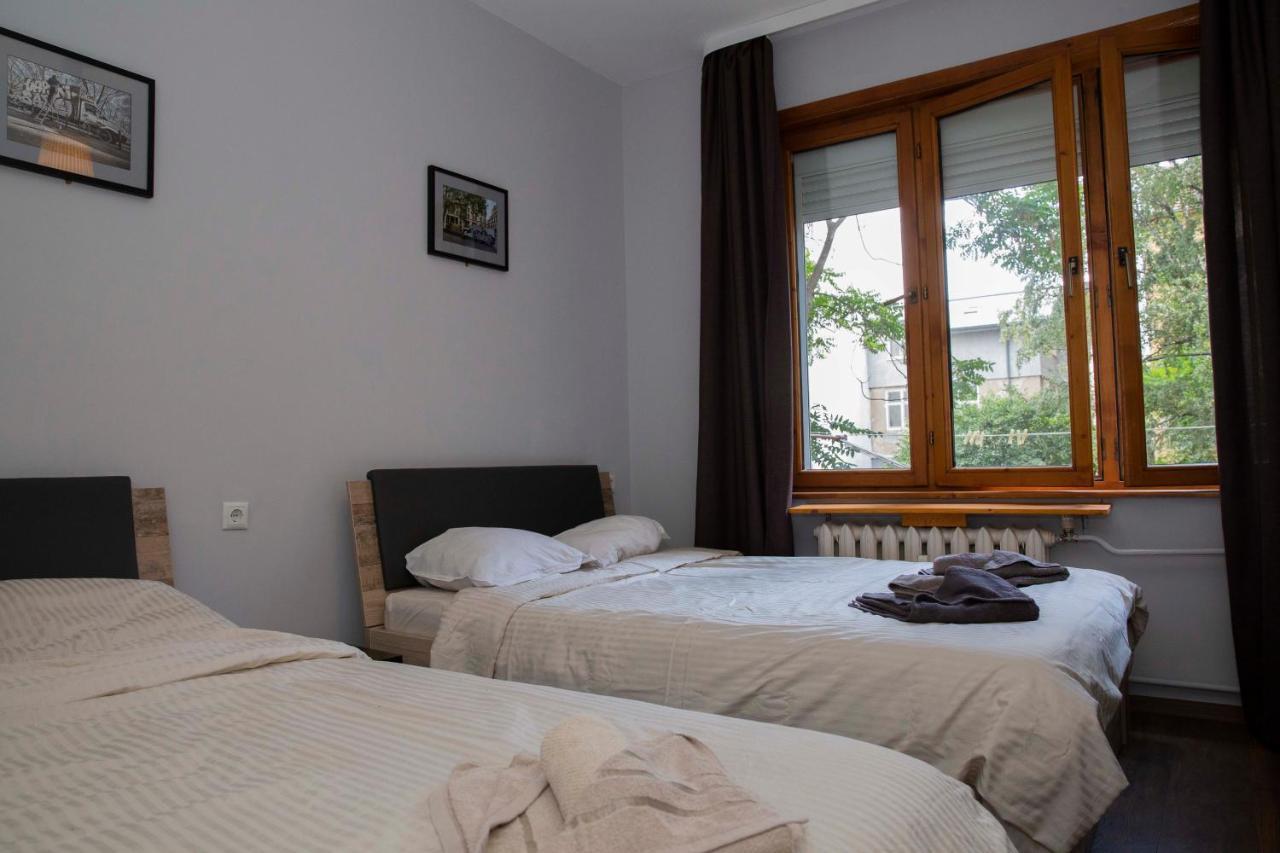 Central Sofia 3-Bedroom Apartment - Urban Art Gallery - Free Parking! Dış mekan fotoğraf