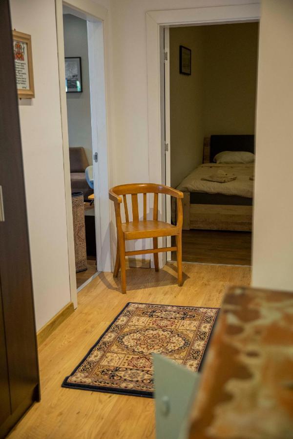 Central Sofia 3-Bedroom Apartment - Urban Art Gallery - Free Parking! Dış mekan fotoğraf